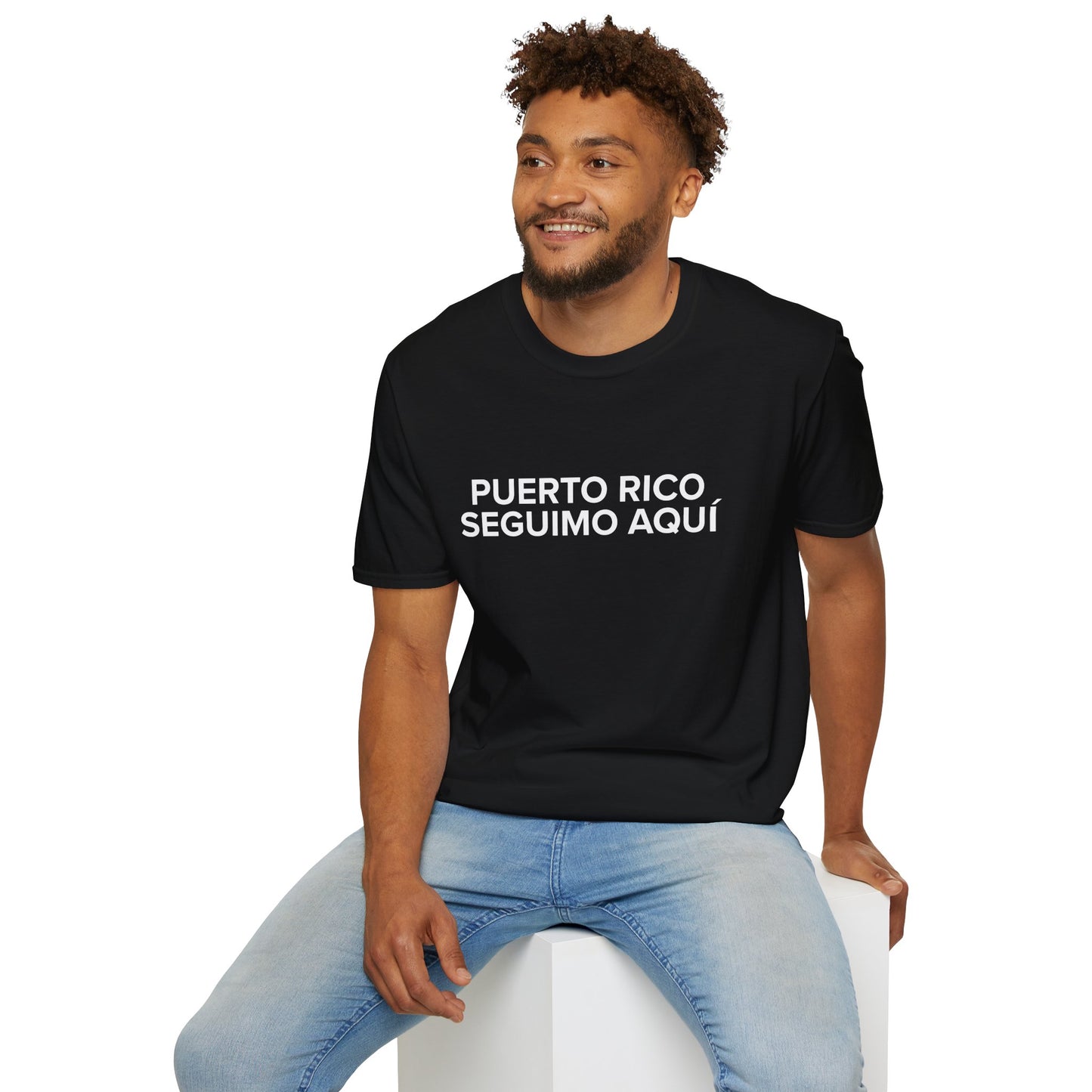 PUERTO RICO SEGUIMO AQUÍ Unisex Softstyle T-Shirt